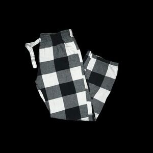 Old Navy black and white plaid pajama pants, size small.